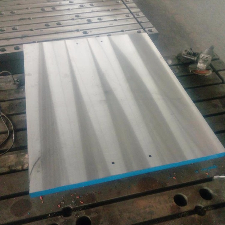新创工量具现货供应铸铁划线平板 铸铁检验平台 焊接平台 铸铁平台平板