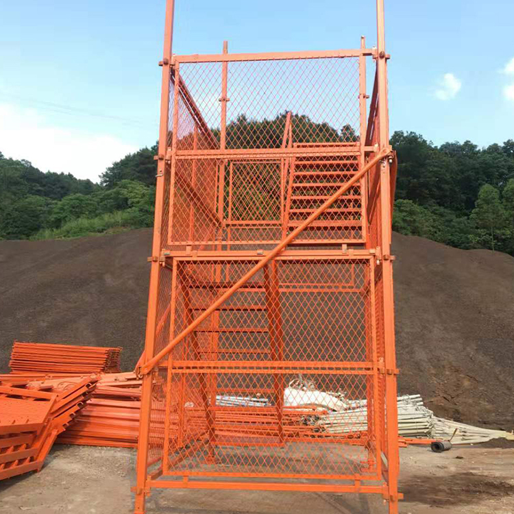厂家直供 施工行人工地爬梯 地铁基坑爬梯 香蕉式安全爬梯 来电咨询 弘基生产