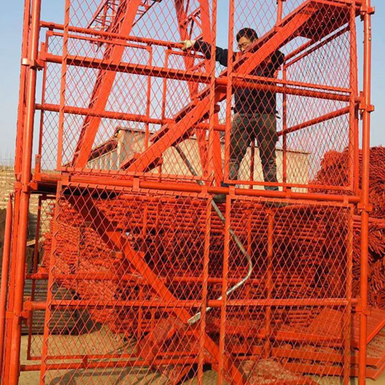 产地货源 组装式安全爬梯 封闭式安全爬梯 高墩施工安全爬梯 来电订购